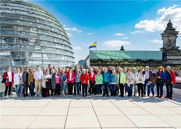 Die Besuchergruppe auf dem Bundestag. Foto: Daniel Rudolph - StadtLandMensch-Fotografie