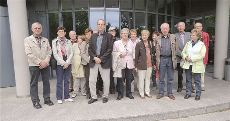 Die Besuchergruppe der CDA vor dem SWR-Gebäude. privat