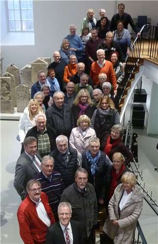Die Besuchergruppe in der Steinhalle des Landesmuseums Mainz mit MdL Josef Dötsch (vorne) und Stadtbürgermeister Michael Kessler aus Bendorf (Bildmitte).  privat