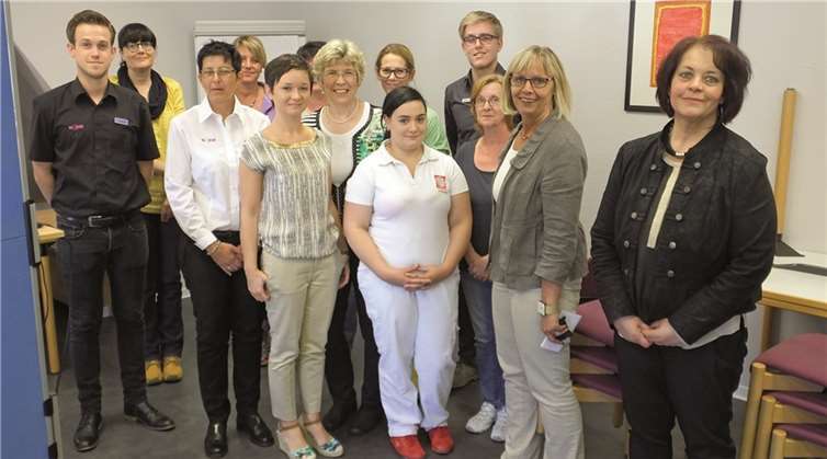 Die Beteiligten des Gesundheitstages um Einrichtungsleiterin Klaudia Racke-Hackenbruch. (2.v.r.).Caritas-Zentrum Mendig