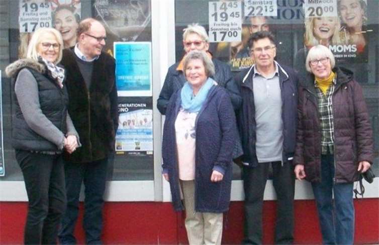 Die Beteiligten haben gut lachen, denn das Generationenkino soll in 2018 fortgesetzt werden. privat