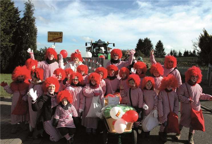 Die Betreuungsgruppe der Vischeltalschule als rut-wieße Ringelche. UM