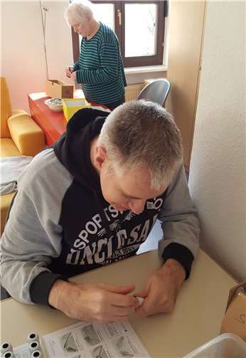 Bewohner arbeiten auch im Lockdown Die Bewohner arbeiten entweder in ihrem Zimmer oder in den Gemeinschaftsräumen.