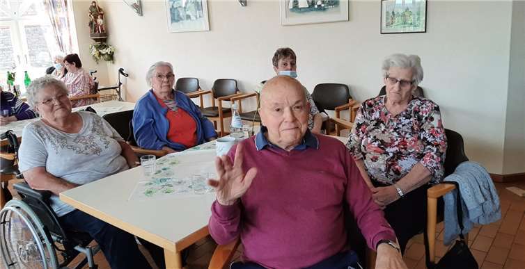 Die Bewohner des Seniorenheims freuten sich über die Maiandacht. Foto: privat