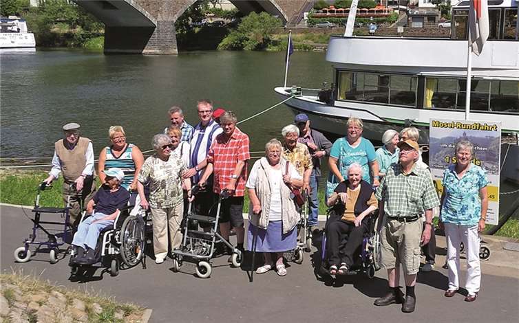Die Bewohner des Seniorenzentrums verbrachten einen schönen Tag an der Mosel. privat