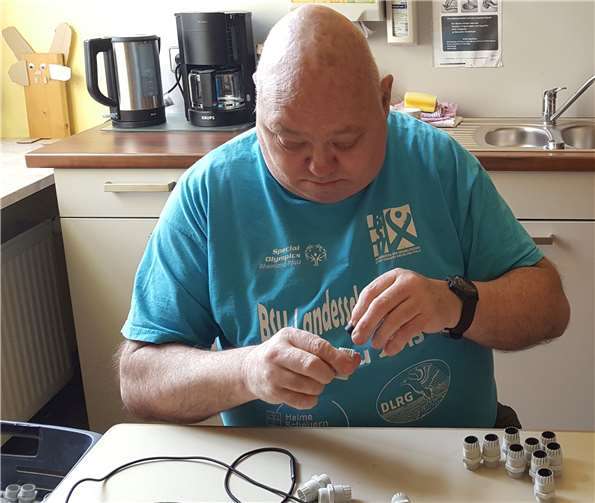 Bewohner arbeiten auch im Lockdown Die Bewohner freuen sich in Corona-Zeiten über die Möglichkeit der Heimarbeit.