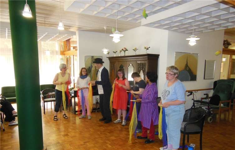 Die Bewohnerinnen und Bewohner hatten viel Spaß mit „Einfach so“.privat