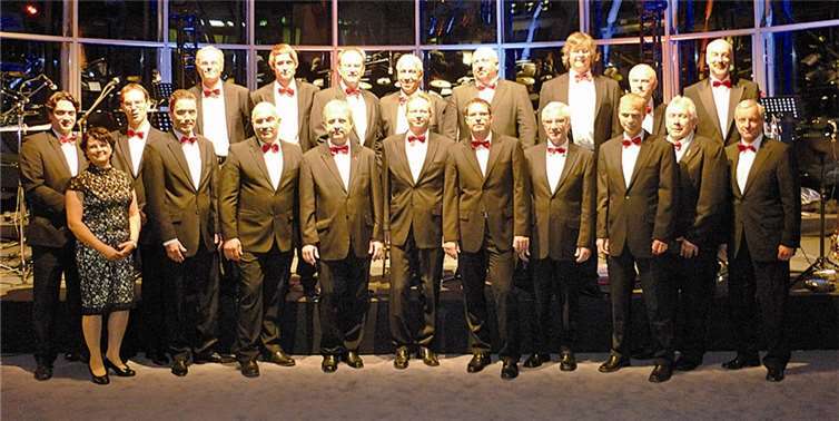 Die Big Band Georg Wolfnimmt ihr Publikum mit auf eine musikalische Reise durch die Big-Band-Literatur des letzten Jahrhunderts.Privat
