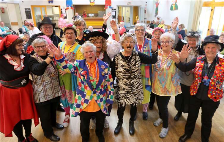 Die Blocker Senioren sorgten wieder für ein närrisches Treiben im Bürgerhaus.Foto: privat