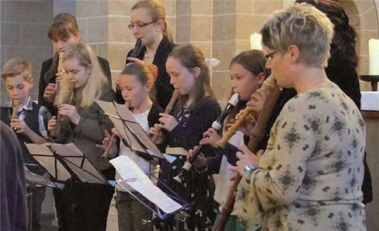 Die Blockflötengruppe ließ „Bourée“ von John Percy Smith erklingen.