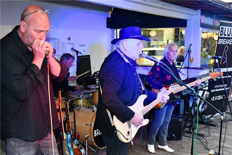 Die Bluesbreakers sorgten für perfekten Sound.