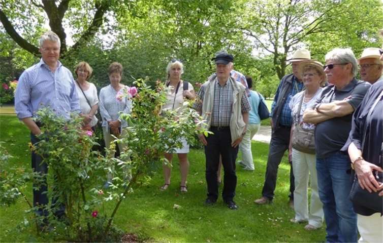 Die Bonner Rosenfreunde während ihres Besuches in Dortmund.privat