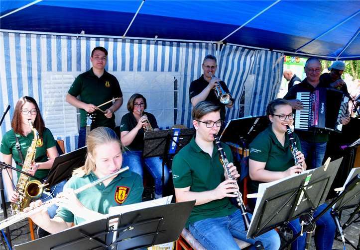Die Booser Dorfmusikanten sorgten für die musikalische Gestaltung der Feierlichkeiten.