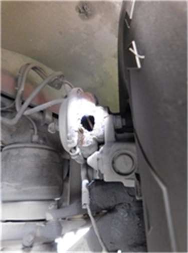 Die Bremszylinder waren völlig durchgerostet.