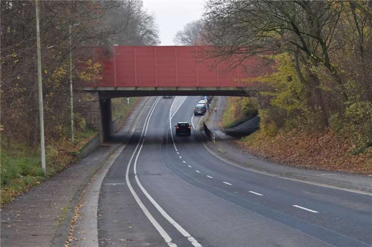 Die Brücke an der Villemombler Straße soll durch einen Neubau ersetzt werden.  Foto: Autobahn GmbH