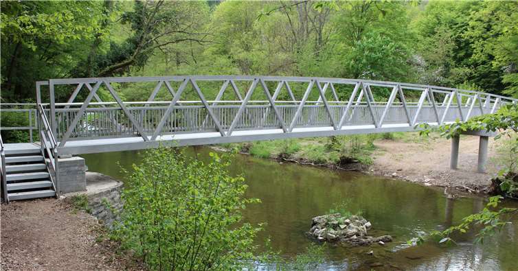 Die Brücke im Naturschutzgebiet Langfigtal ist jetzt benutzbar.