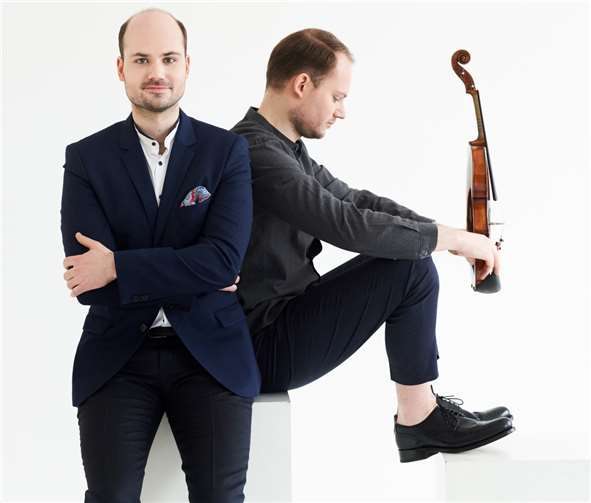 Die Brüder Niklas und Niels Liepe spielen drei der schönsten Violinsonaten von Ludwig van Beethoven, darunter die berühmte „Kreutzersonate“. Foto: privat