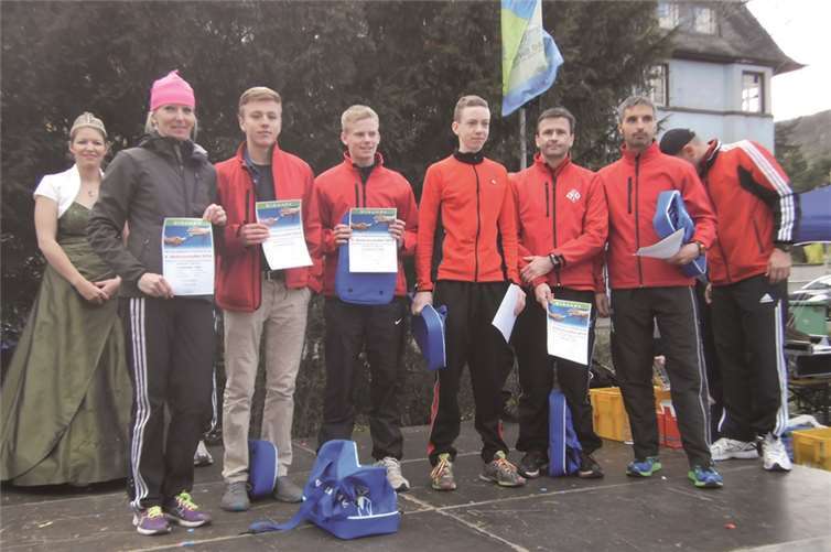 Die Brunnenkönigin bei der Siegerehrung zum fünften Platz des LT Grafschaft. privat