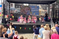 Die Bühne auf dem Endertplatz war unter anderem Plattform für sehenswerte Show- ...