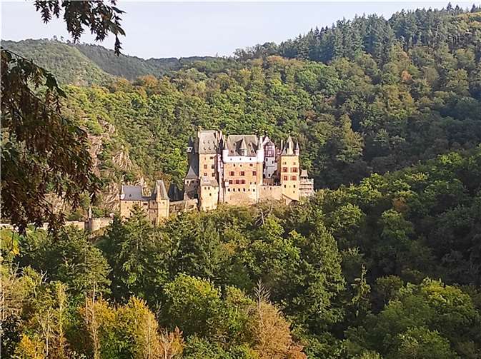 Die Burg Eltz.