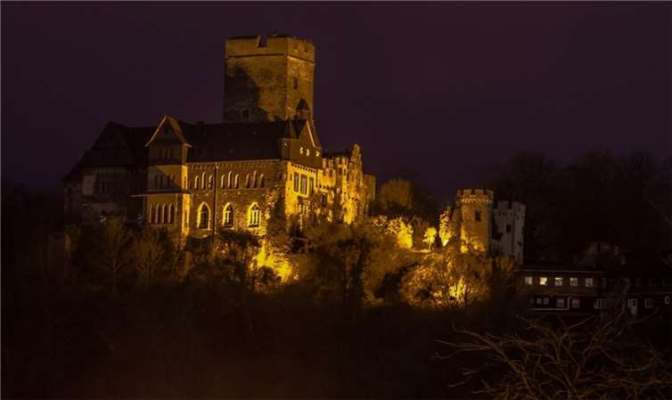 Die Burg Lahneck ist eines von mehreren historischen Gebäuden, die wieder erstrahlen.  Foto: Lucky Luxem