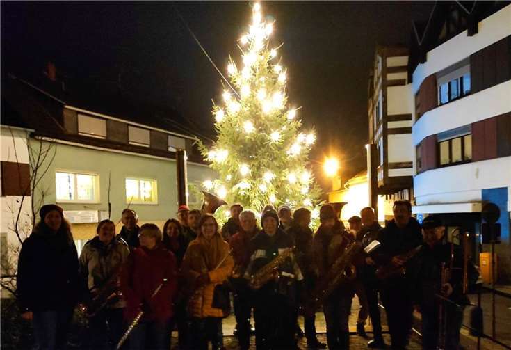 Die Burgbläser ließen musikalische Weihnachtsgrüße in Rheinbreitbach erklingen. Foto: privat