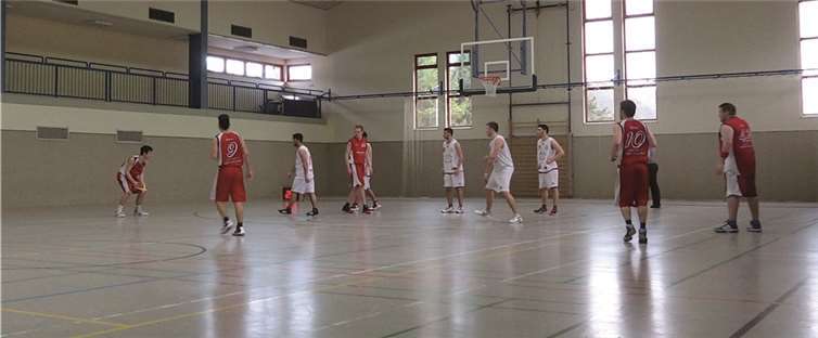 Die Burgbrohler Basketballer siegten deutlich gegen die Mannschaft aus Nassau.Privat