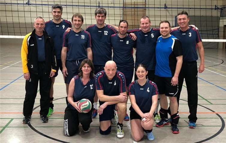 Die Burgbrohler Volleyball-Senioren haben die Meisterschaft im Visier. Foto: privat