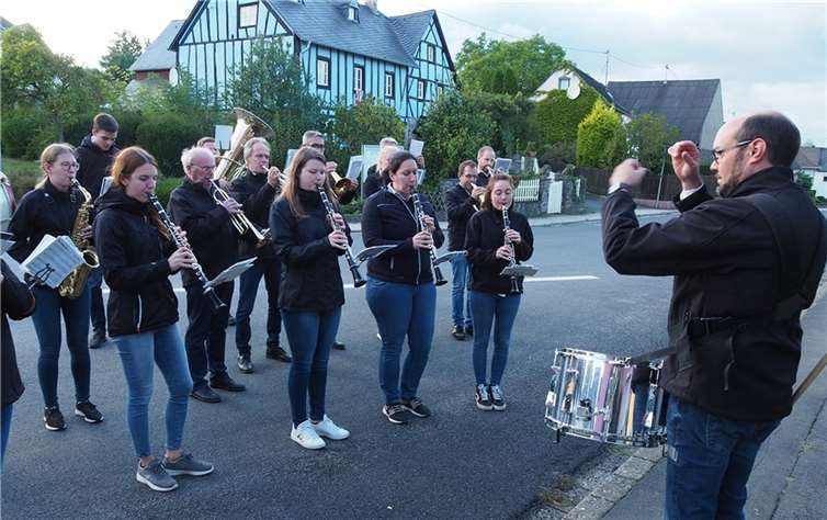 Die Burgkapelle Monreal musizierte.