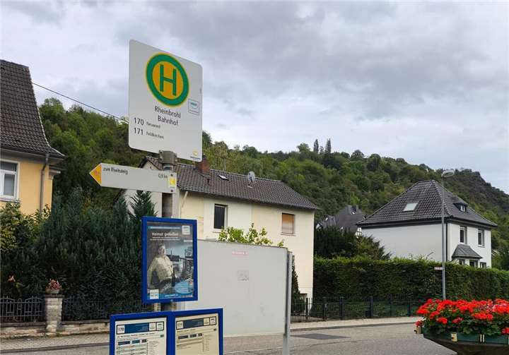 Die Busanbindung in Rheinbrohl sorgt für Kritik.  Foto: SVM