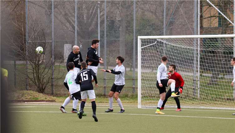 Die Buschhovener lieferten einen spannenden Fußballnachmittag.Foto: privat