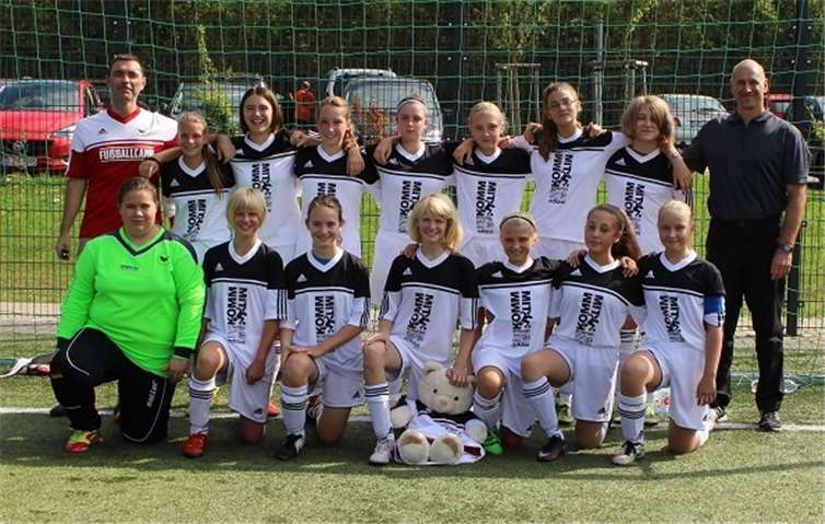 Die C-Juniorinnen spielen als Elfer-Mannschaft in der Bezirksliga.privat