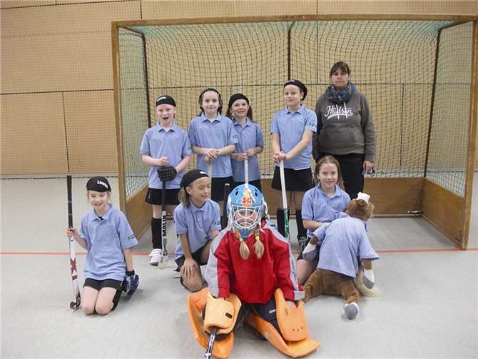 Die C1-Mädchen mit ihrer Betreuerin. privat