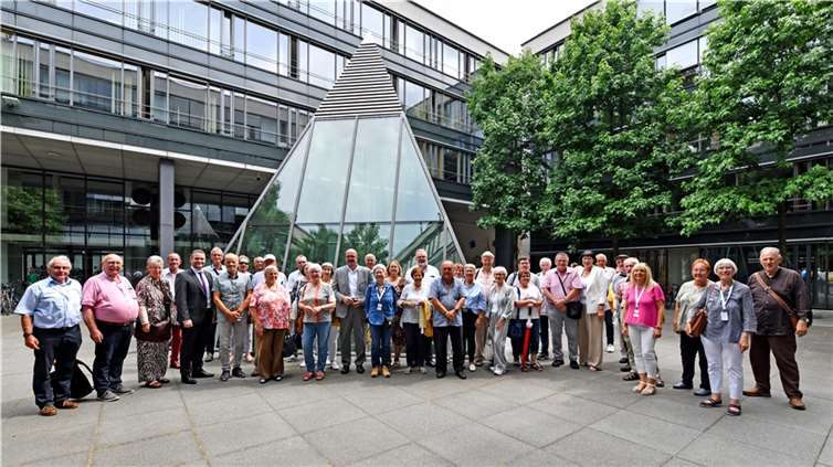Die CDU-Abgeordneten Anette Moesta, Peter Moskopp und Torsten Welling hatten zum Besuch des Landtags in Mainz eingeladen.  Foto: Detlef Schneider