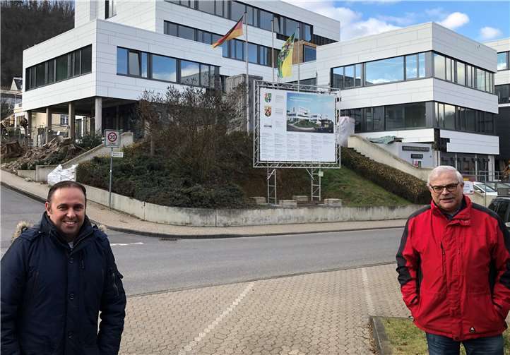 Die CDU Fraktion freut sich auf die Fertigstellung des neuen Verwaltungsgebäudes.Foto: privat