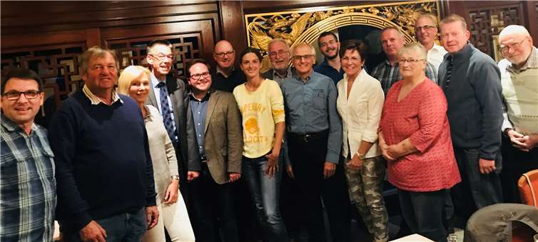 Die CDU-Fraktion steht mit dem Vorstand des Tierschutzvereins im regelmäßigen Austausch, wie hier zusammen mit der Vorsitzenden Sabrina Steger (Mitte) vor einigen Wochen.Privat