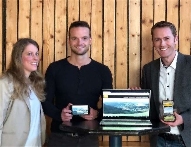 Die CDU-Fraktion stellte im Rahmen der Gemeinderatsitzung die neue Homepage vor. Foto: privat