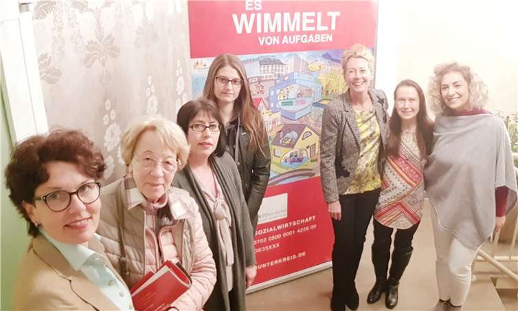 Die CDU Frauen Union besuchte den Bunten Kreis in Bad Neuenahr und informierte sich über dessen Arbeit und Zielsetzung: (v. l.) Heike Krämer-Resch, Rita May, Ingrid Meumerzheim, Aileen Stupp, Inka Orth, Andrea Schwall, Rita Schäfer. privat