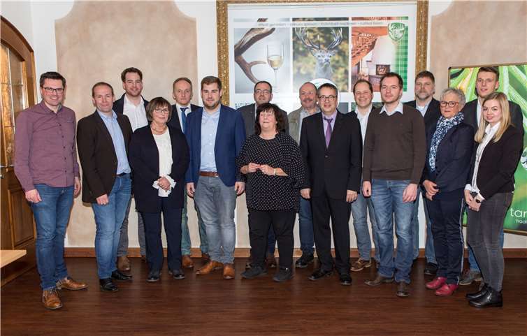 Die CDU-Kandidaten und -Kandidatinnen für die Wahlen zum Großmaischeider Gemeinderat.Copyright: bernd casper I photography