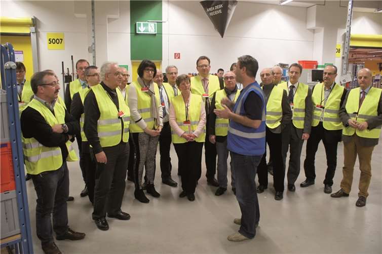 Die CDU-Kreistagsfraktion Mayen-Koblenz besichtigte das Amazon-Logistikzentrum. privat
