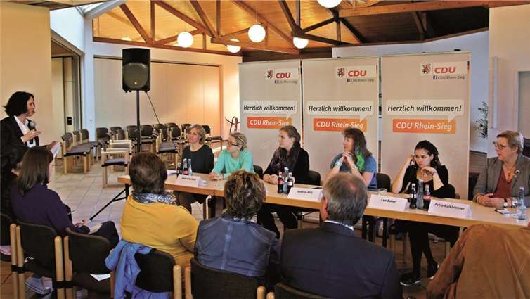 Die CDU-Kreisvorsitzende Elisabeth Winkelmeier-Becker sprach die einleitenden Worte. privat