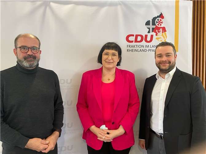 Die CDU-Landtagsabgeordneten Peter Moskopp, Anette Moesta und Torsten Welling für kommunale Altschuldenlösung.  Foto: privat