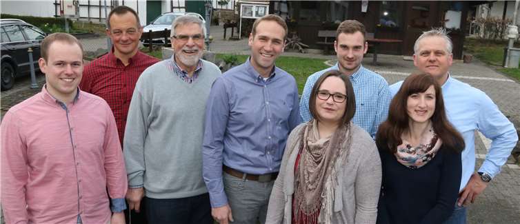 Die CDU-Ortsbeiratskandidaten für Leimersdorf: Maik Hintze, Dr. Linus Strelau, Günther Armbruster, Christoph Weber, Melanie Corzelius, Florian Watzig, Rebecca Tombeux und Rainer Horres (v. li.).