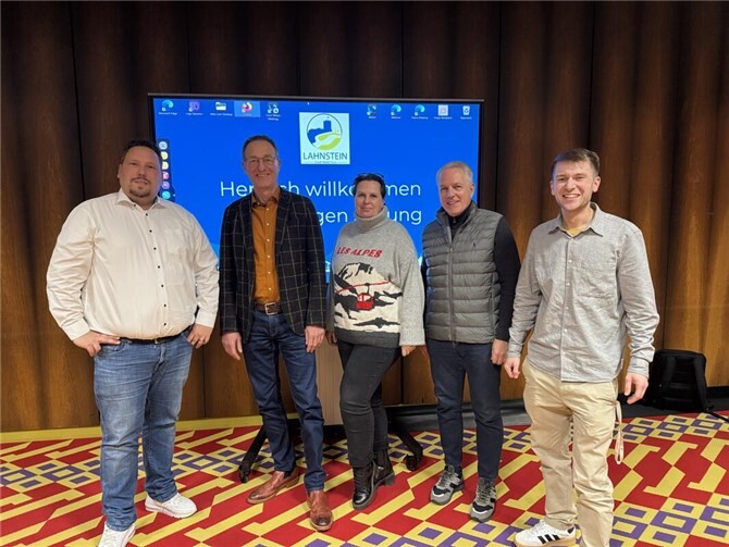 Die CDU-Ratsmitglieder im Hauptausschuss der Stadt Lahnstein (von rechts). Alexander Krapf, Michael Güls (stv. Fraktionsvorsitzender), Melanie Scheeben, Günter Groß (Fraktionsvorsitzender) und Andreas Birtel (stv. Fraktionsvorsitzender). Foto: A. Birtel/CDU