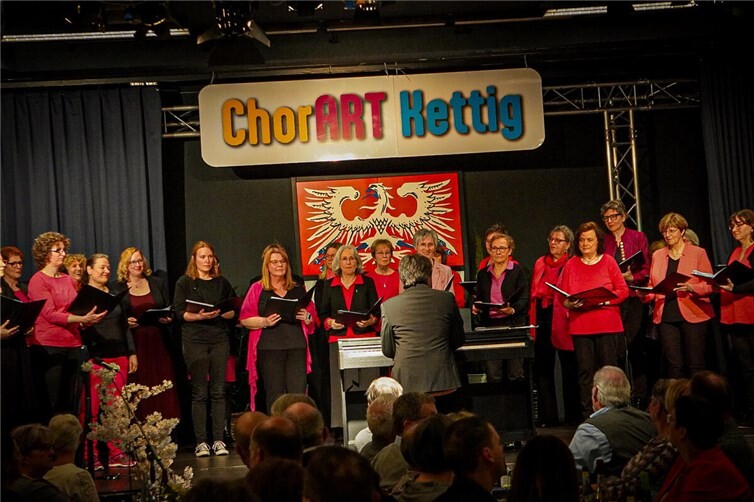 Die „Charming Voices“ freuten sich sehr über die Unterstützung aus  dem Bubenheimer und Gladbacher Frauenchor.