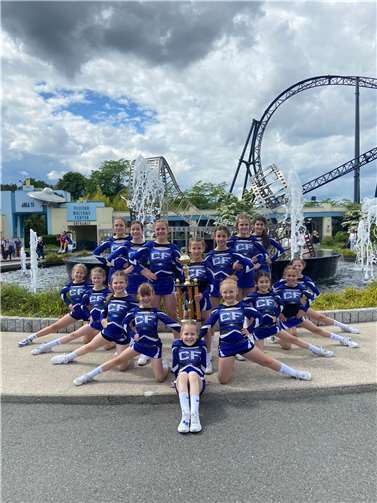 Die CheerForce Twinkles der CTG im Movie Park in Bottrop.  Foto: CTG