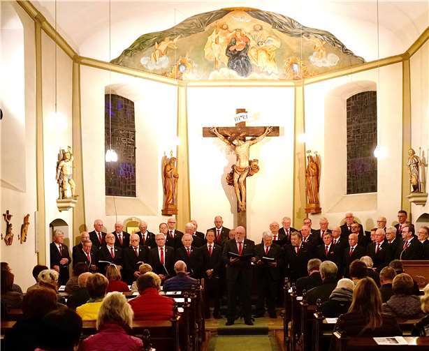 Die „Chorgemeinschaft Ahrweiler-Walporzheim“ gab ein Benefizkonzert in der St. Josef Kapelle in Walporzheim. Foto: KG