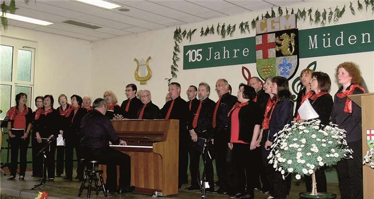 Die Chorgemeinschaft Müden feierte ihr 105-jähriges Gründungsfest und lud zu einem Gesangskonzert in die Gemeindehalle ein.TE