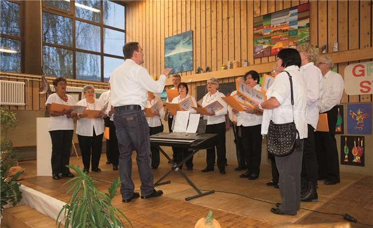 Die Chorgemeinschaft Straßenhaus gestaltete den musikalischen Rahmen.