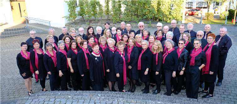 Die Chorgemeinschaft hat für ihre Zuhörer ein abwechslungsreiches Programm vorbereitet.Foto: Resi Schwerter
